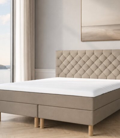 Seng med Chesterfield gavl